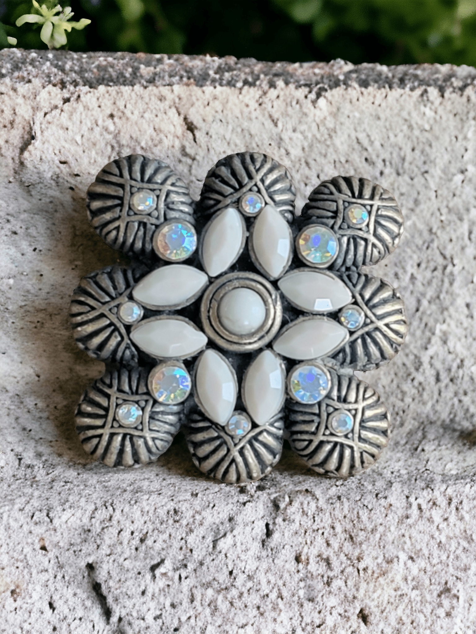Vintage Brooches - Smash's Stashes