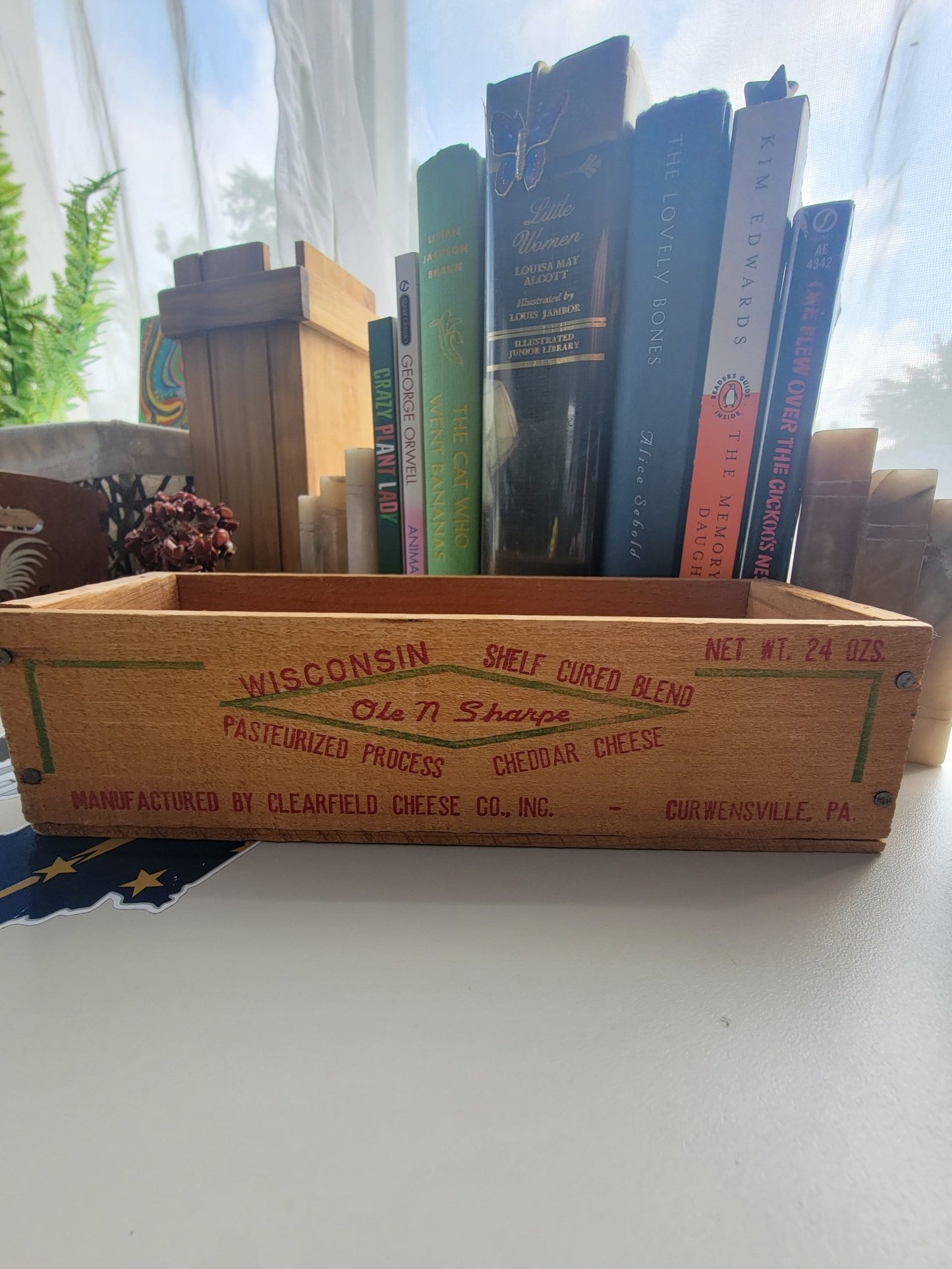 1950's Wisconsin Cheddar Cheese box - Smash's Stashes