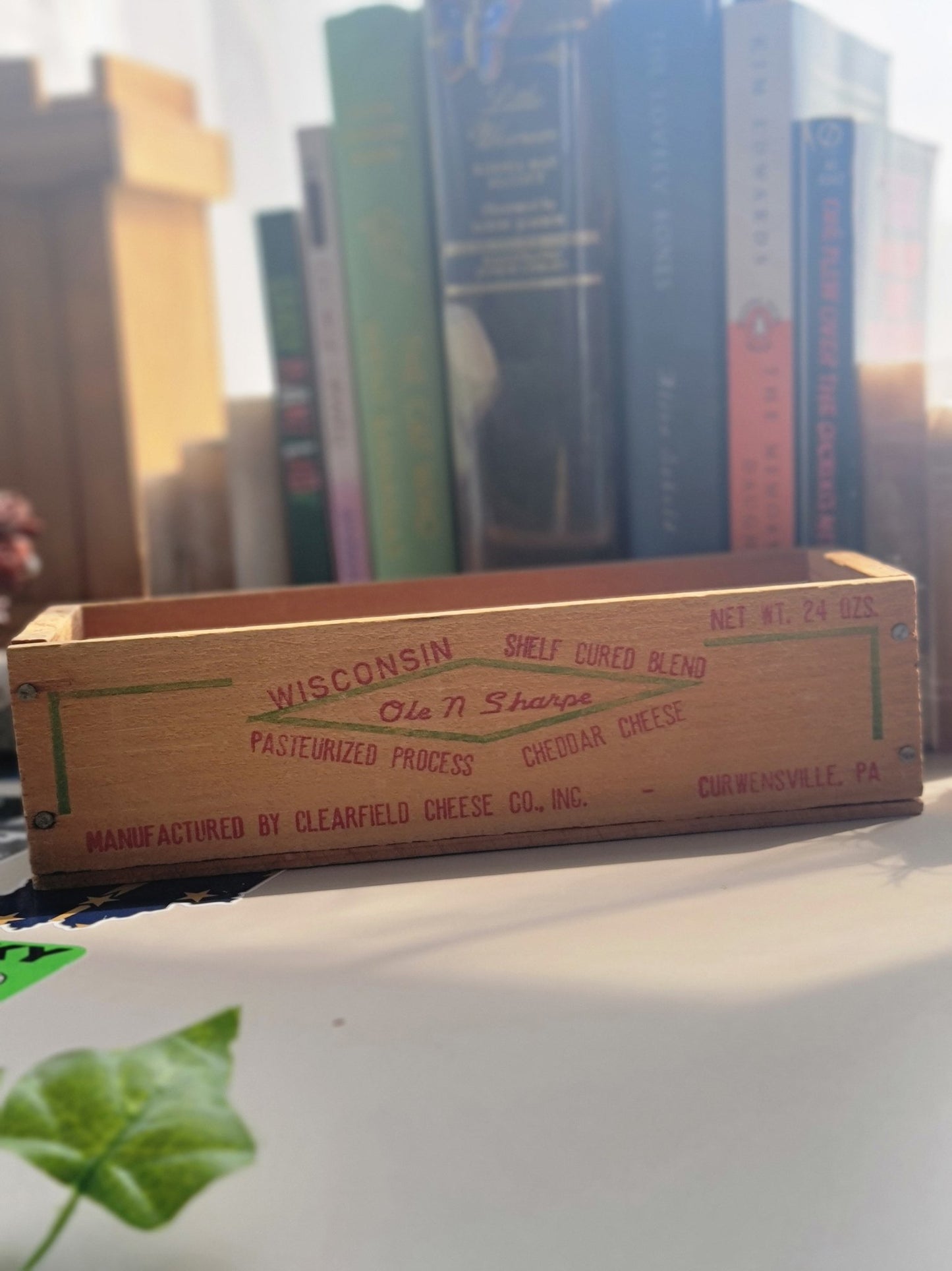 1950's Wisconsin Cheddar Cheese box - Smash's Stashes