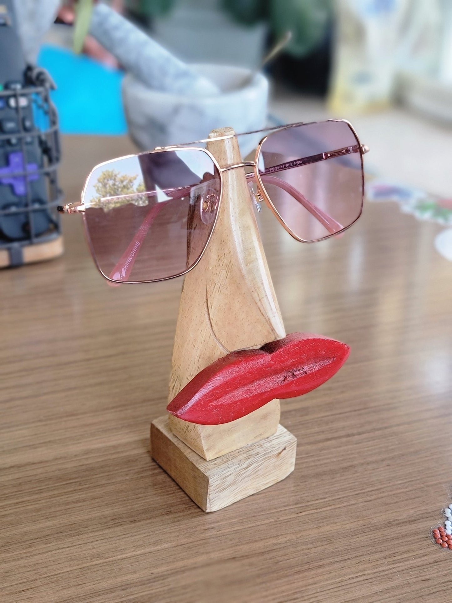 Big Lips Glasses Holder - Smash's Stashes