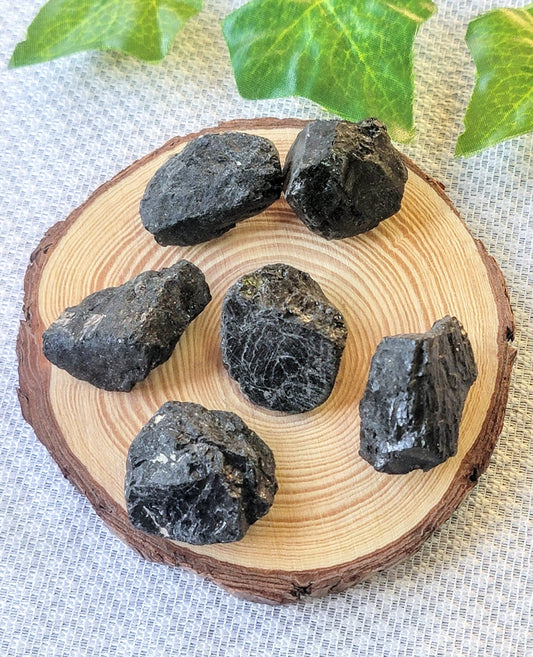 Black Tourmaline - Smash's Stashes