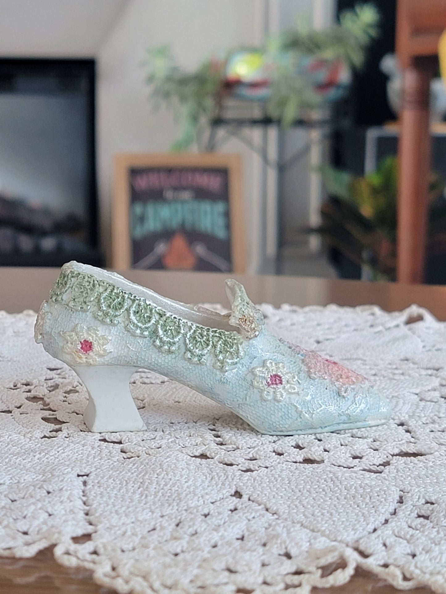 Blue Lace Loe Heel - Smash's Stashes
