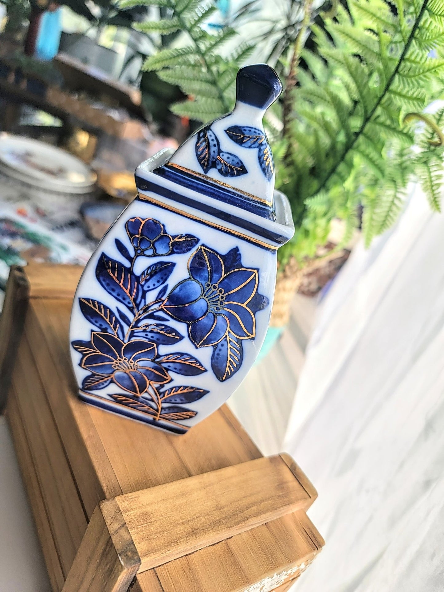 Japanese Lidded Ginger Jar - Smash's Stashes