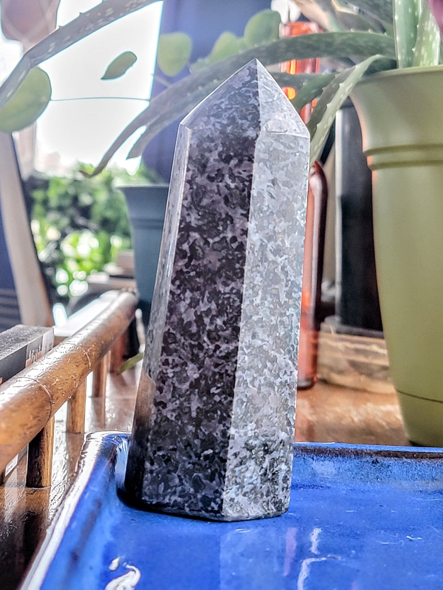Large Indigo Gabbro Tower - Smash's Stashes