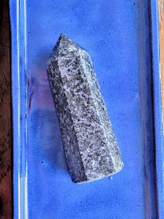 Large Indigo Gabbro Tower - Smash's Stashes