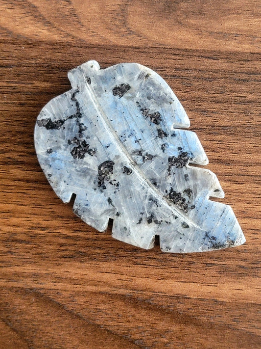 Larkavite Leaf - Smash's Stashes