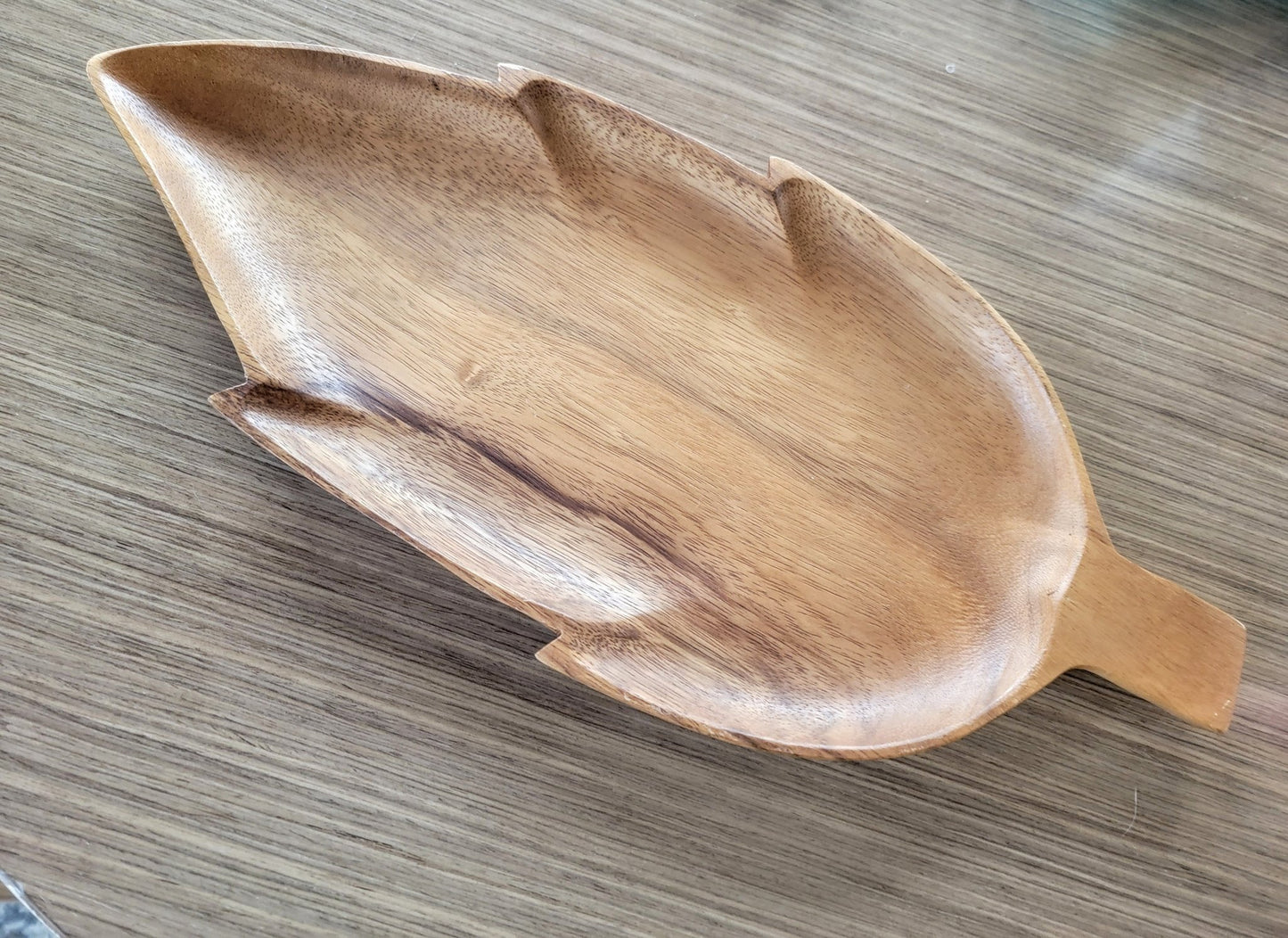 Monkey Pod Leaf Tray - Smash's Stashes