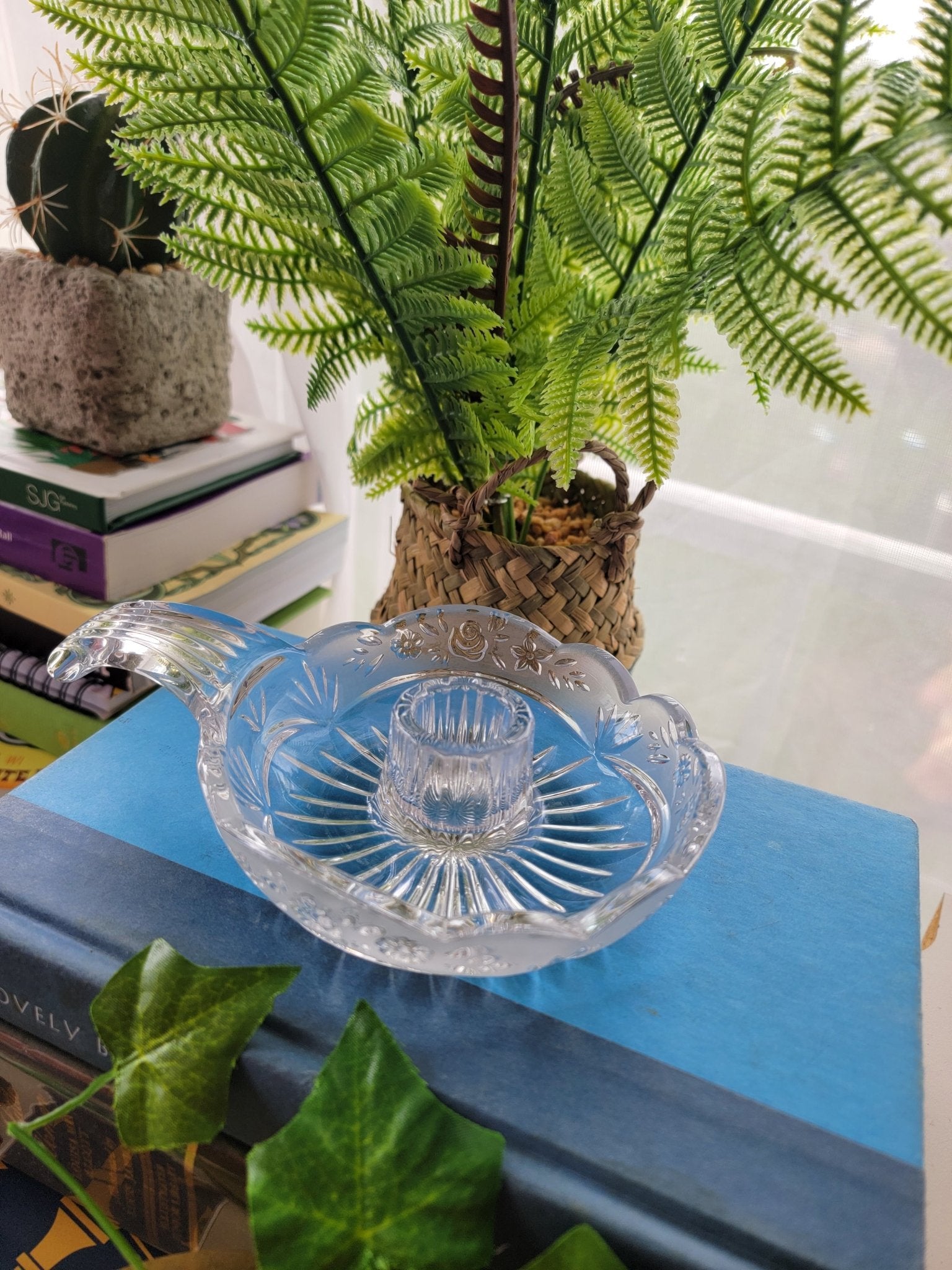 Oneida Crystal Southern Garden Chamber Candlestick Holder - Smash's Stashes