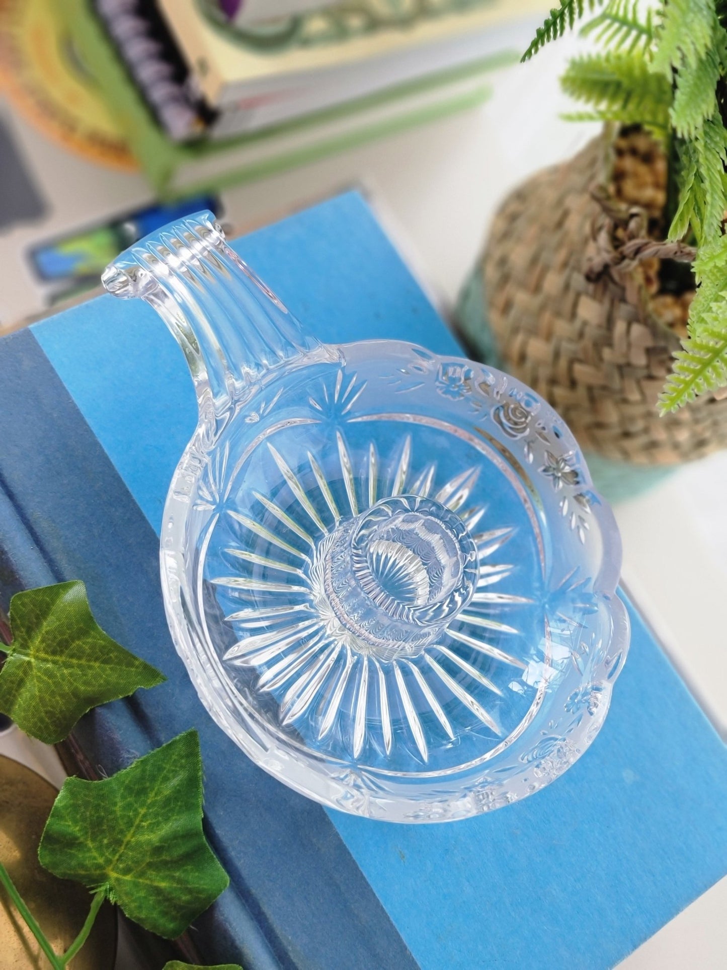 Oneida Crystal Southern Garden Chamber Candlestick Holder - Smash's Stashes