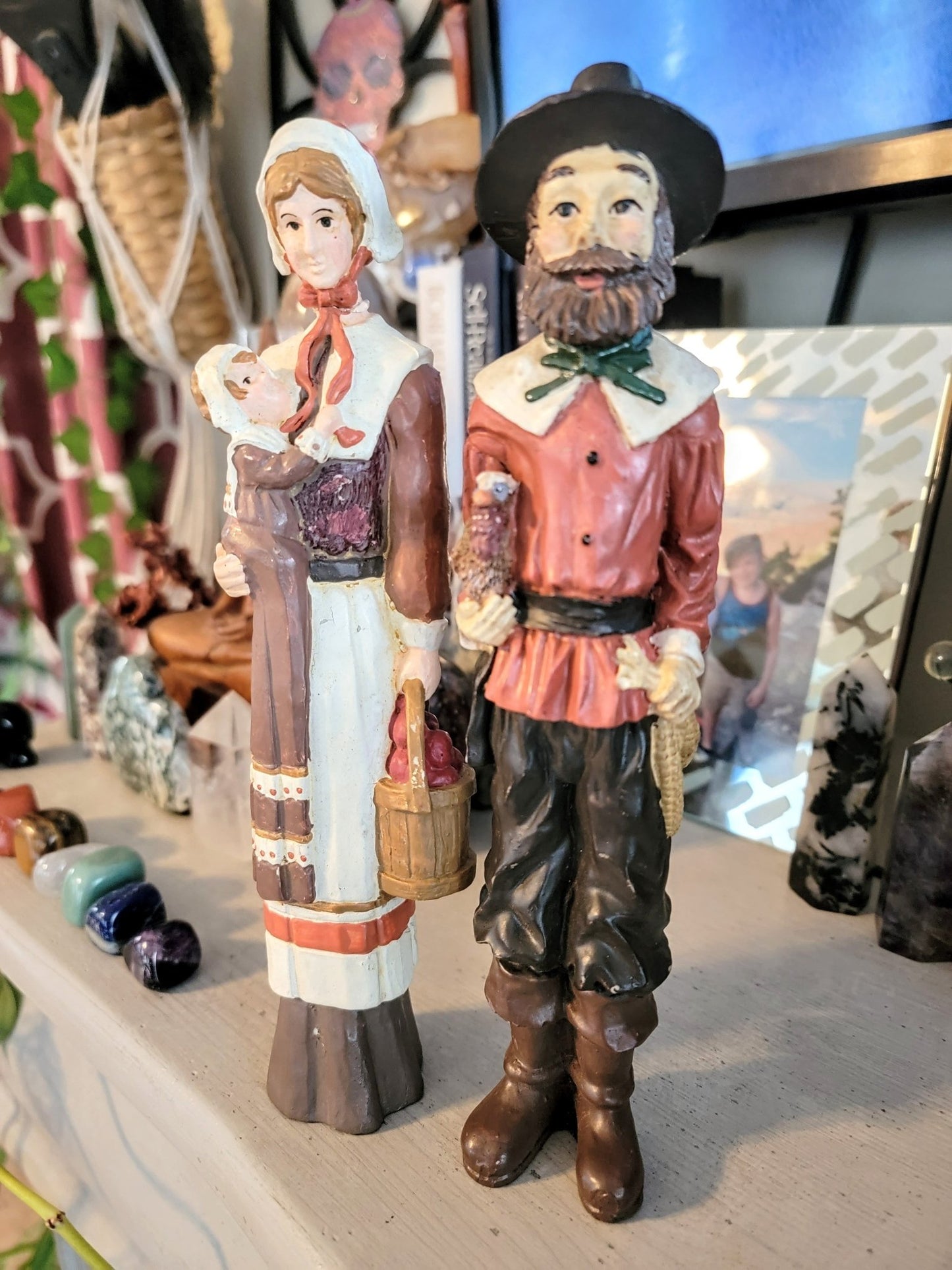 Settler Figurines - Smash's Stashes