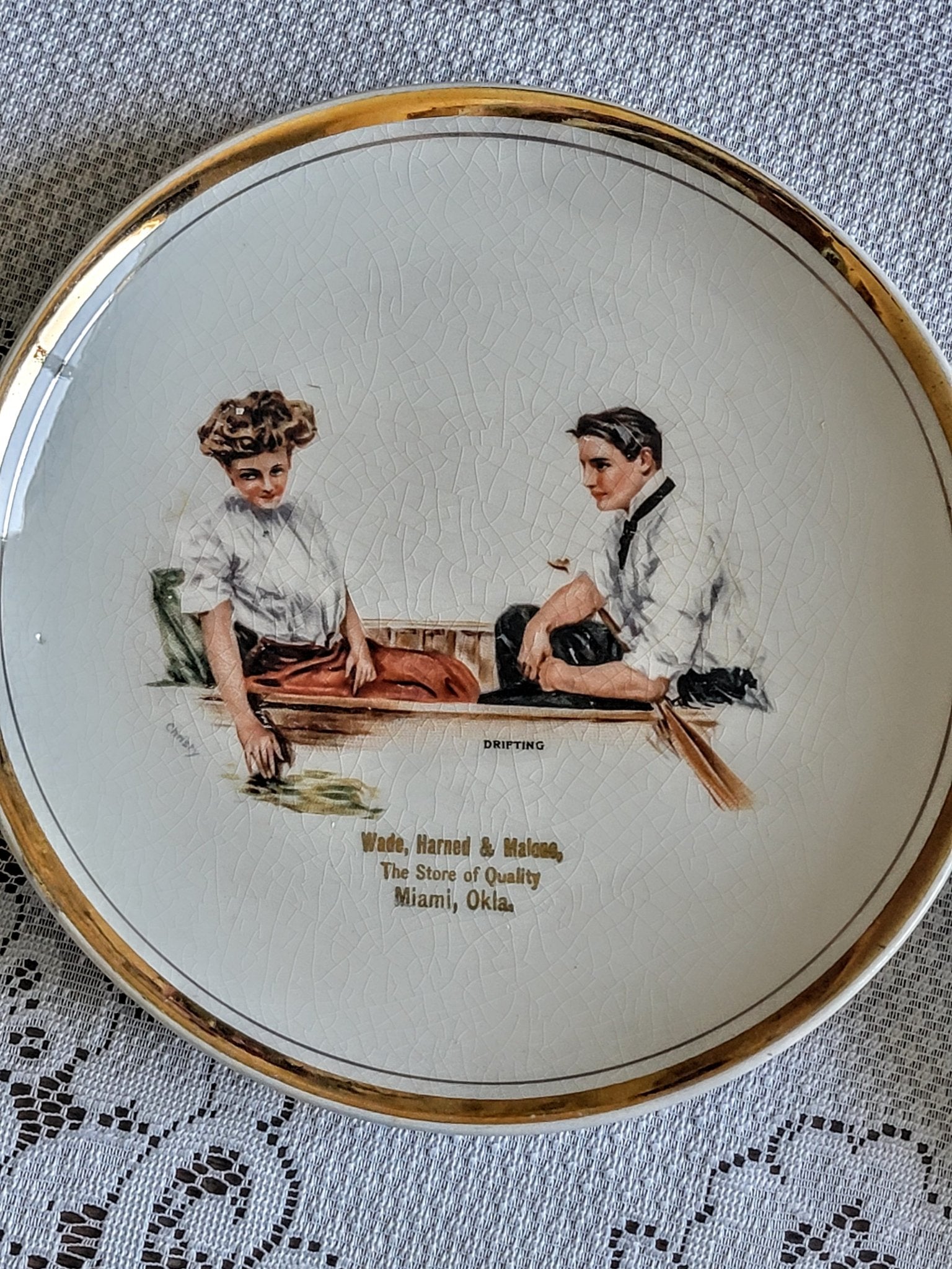 Victorian Couple Souvenir Plates - Smash's Stashes