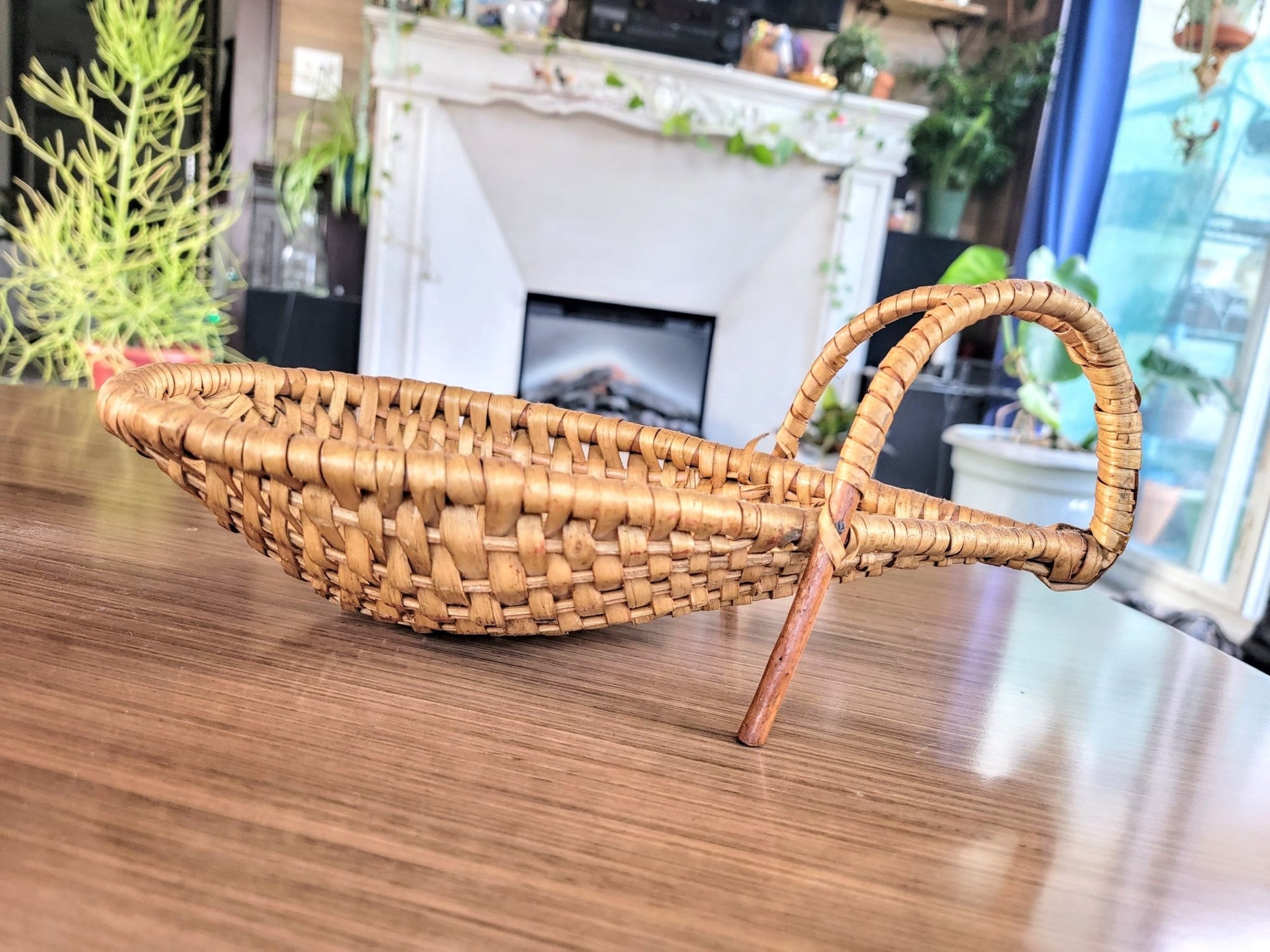 Woved Teardrop Handle Basket - Smash's Stashes