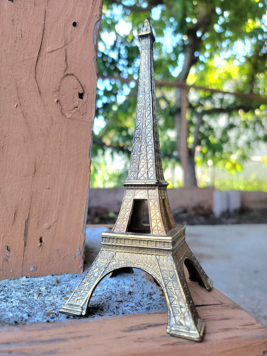 Mini Eiffel Tower - Smash's Stashes