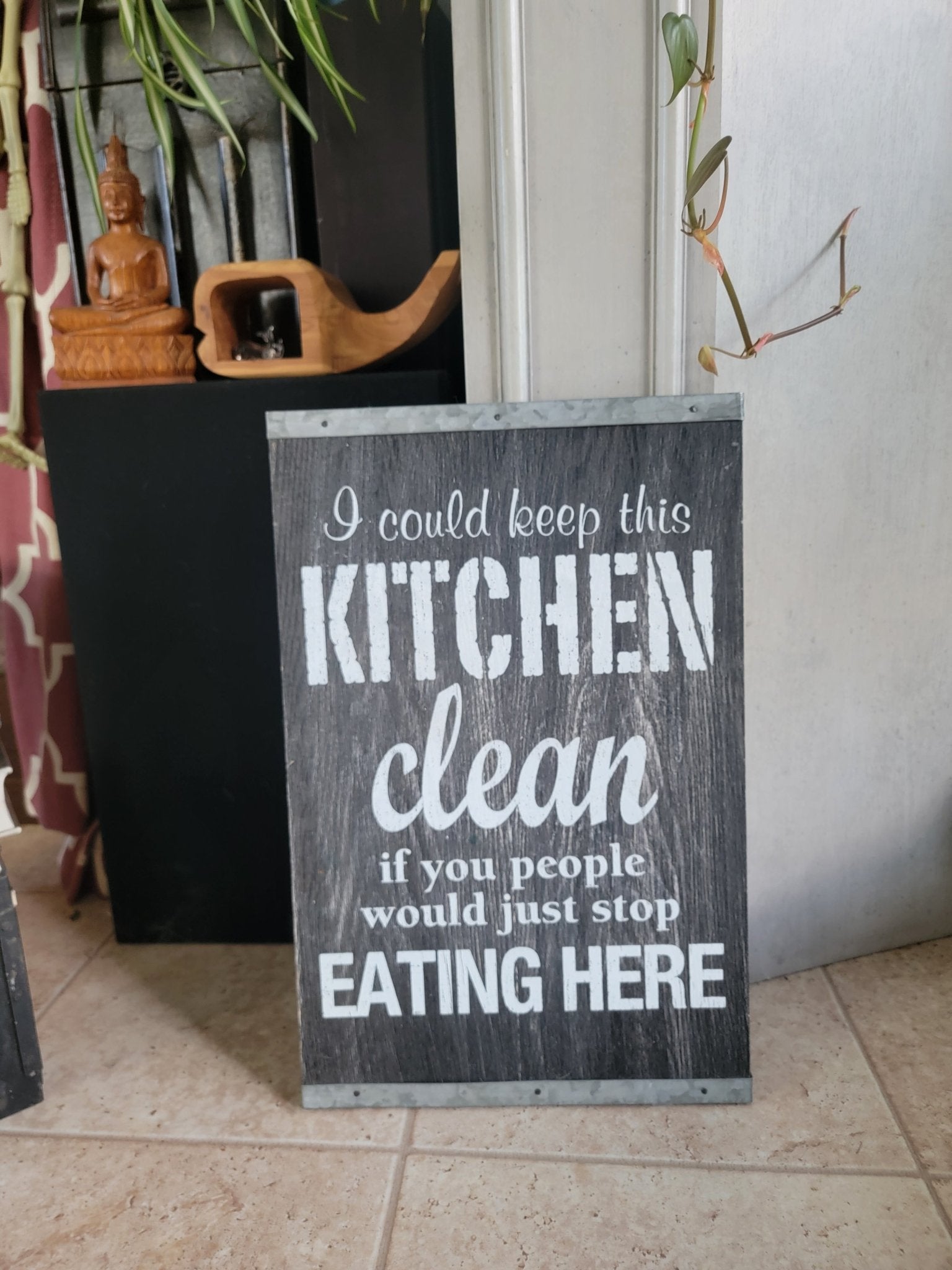 Mom's Kitchen Sign - Smash's Stashes