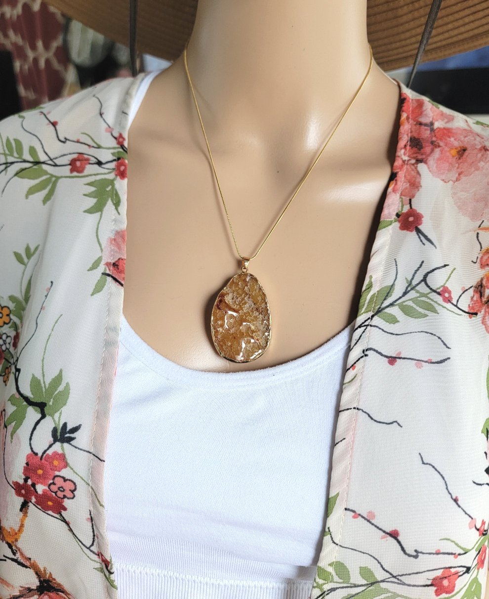 Resin Coated Agate Slice Necklace - Smash's Stashes