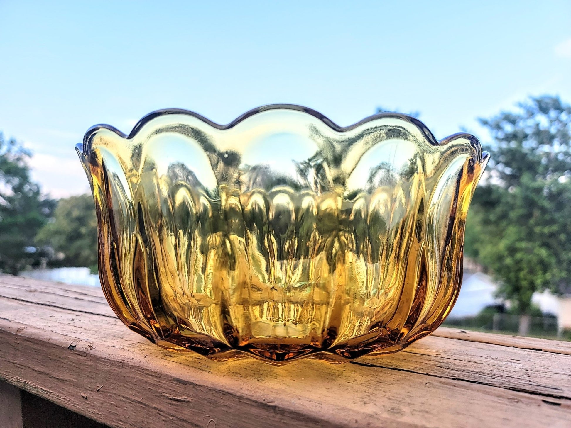 Vintage Amber Glass Bowl - Smash's Stashes